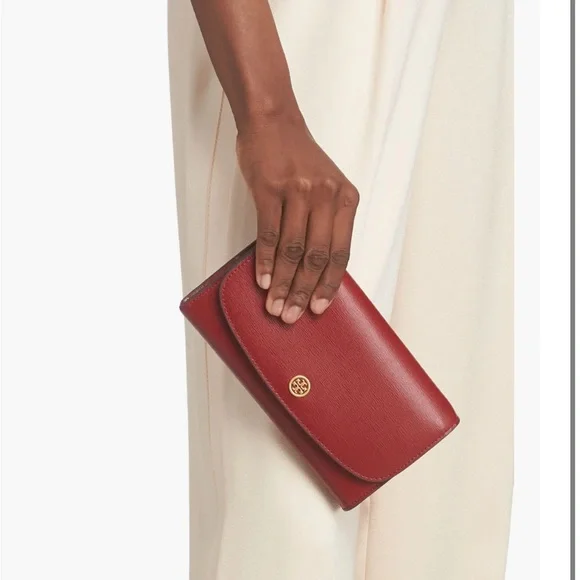 Tory Burch Robinson Leather Wallet on a Chain - Bricklane - Picture 9 of 10